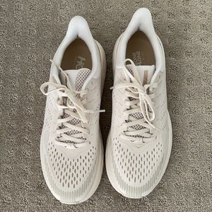 Hoka one one Clifton 7